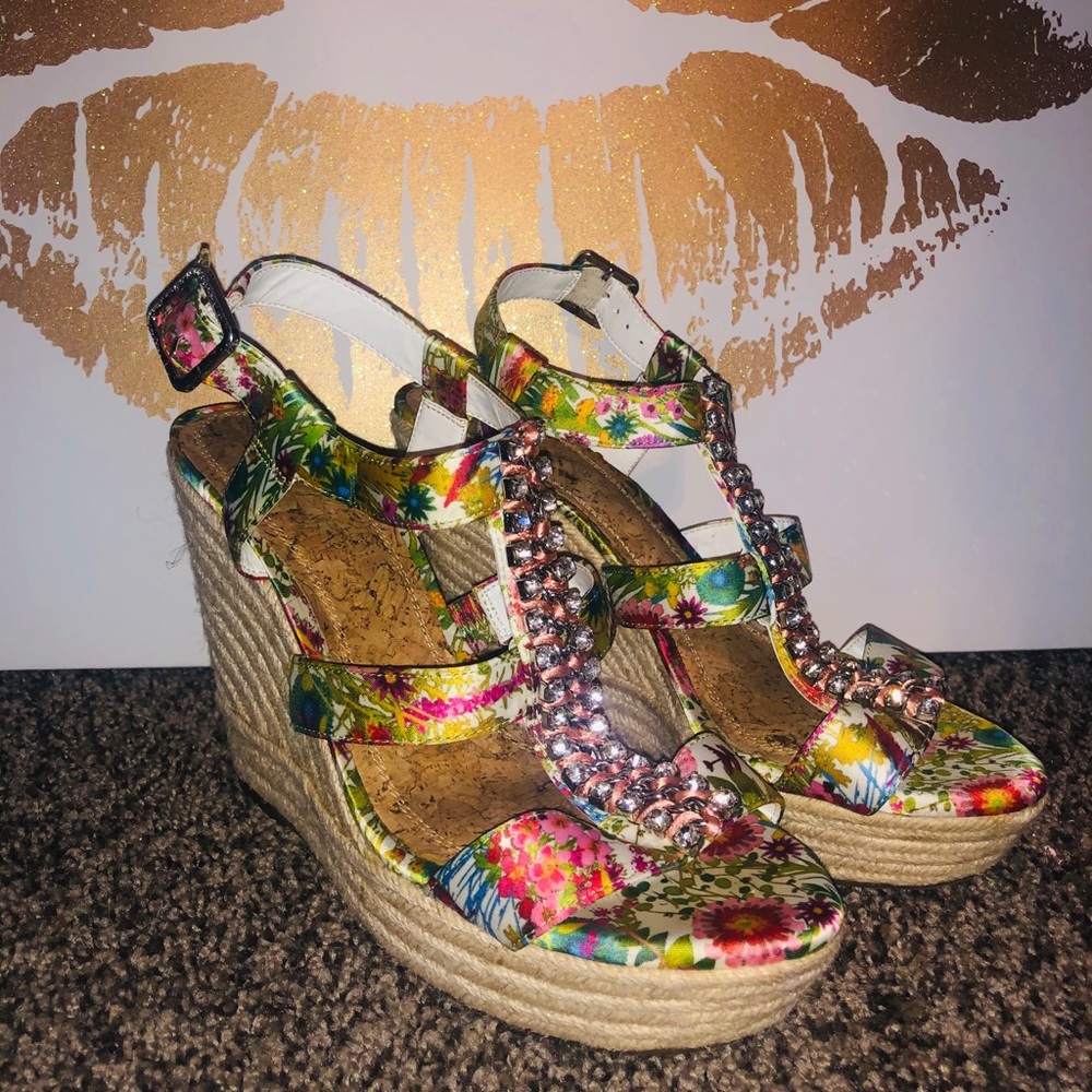 Gianna Bini Floral Wedges!